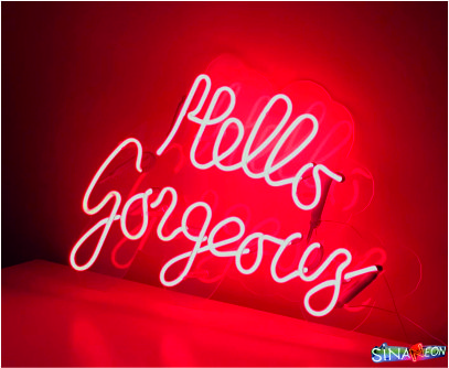 cam neon hello gorgeous yazı uygulaması
