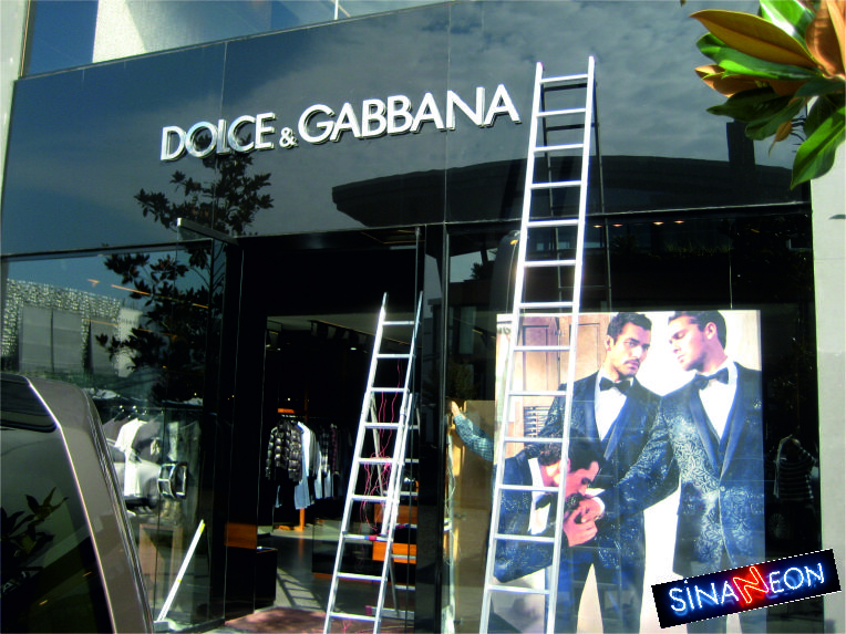 Dolce & Gabbana tabela uygulaması