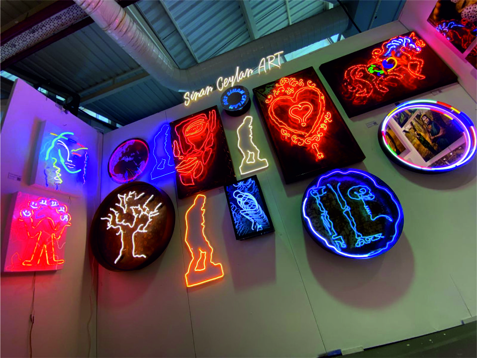 sinan ceylan neon art